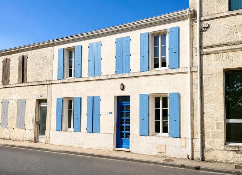 Vente Maison CORME ROYAL - 9 pièces -260 m² - (17600)