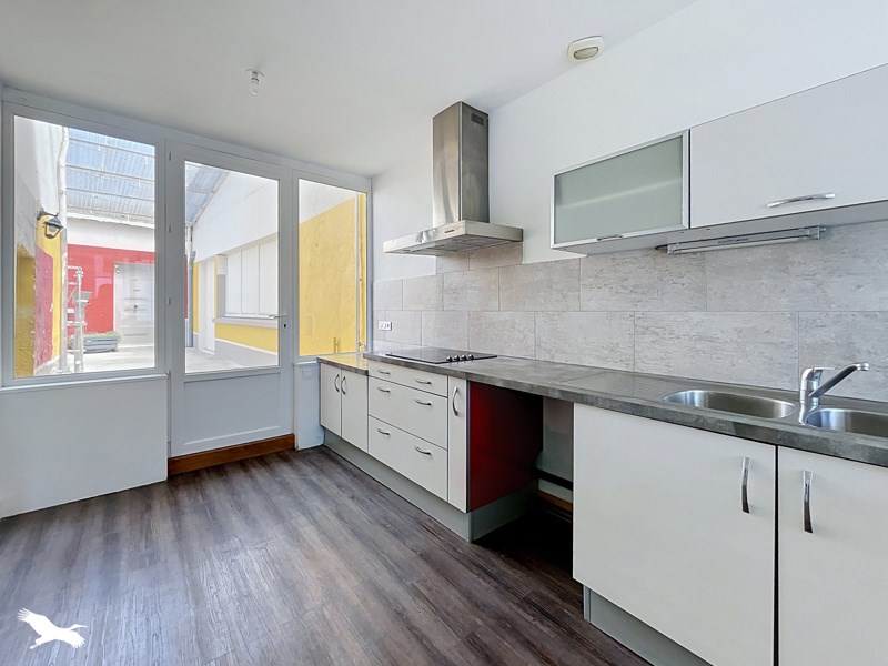 Vente Maison BEURLAY - 5 pièces -121 m² - (17250)