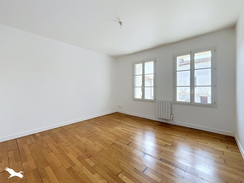 Vente Immeuble BEURLAY - 5 pièces -  148 m² - (17250)