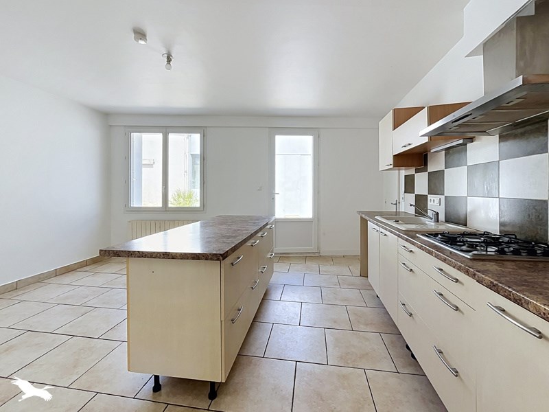 Vente Immeuble BEURLAY - 5 pièces -  148 m² - (17250)