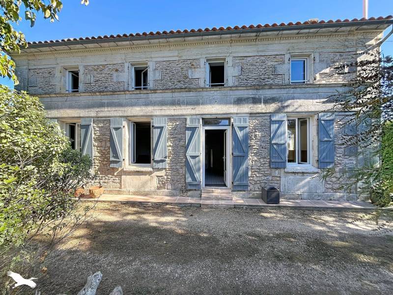 Vente Maison Pont-l'Abbé-d'Arnoult 17250 5 pièces - 180 m²