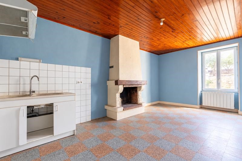 Vente Maison Beurlay - 5 pièces -130 m² - (17250)