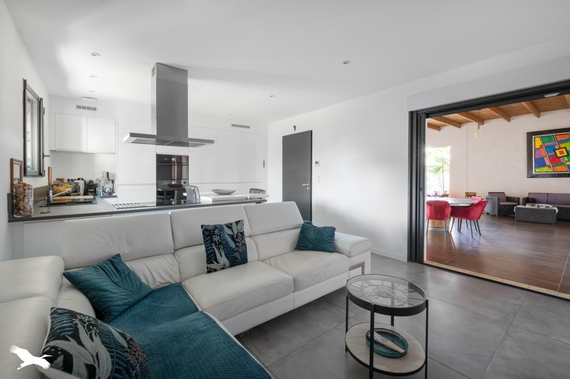 Vente Maison MAUGUIO - 6 pièces -171 m² - (34130)