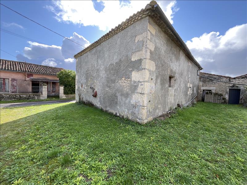 Vente Maison FOUQUEBRUNE - 2 pièces - - (16410)