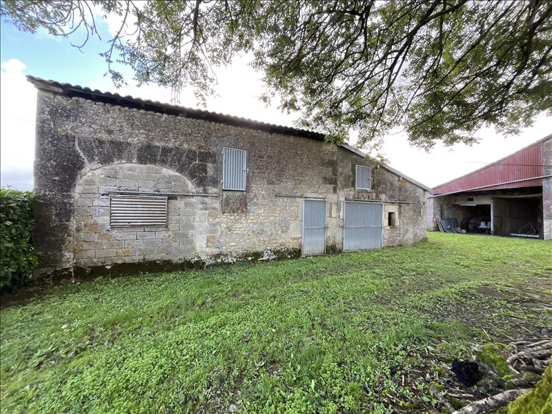 Vente Maison FOUQUEBRUNE - 2 pièces - - (16410)
