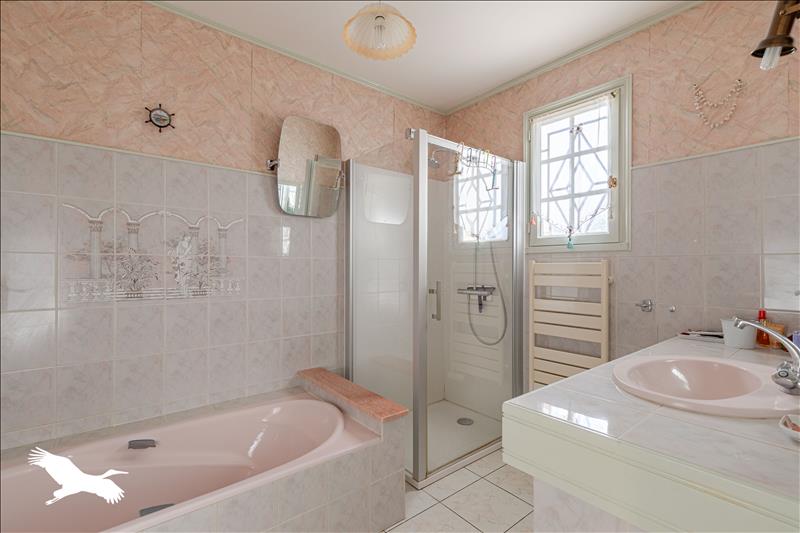 Vente Maison DIGNAC - 7 pièces -227 m² - (16410)