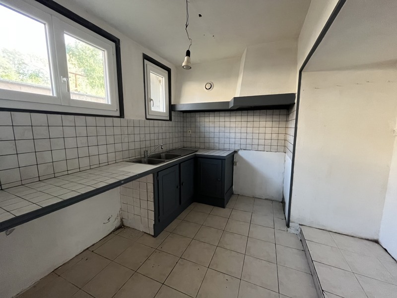 Vente Immeuble CHAMPNIERS - -  250 m² - (16430)