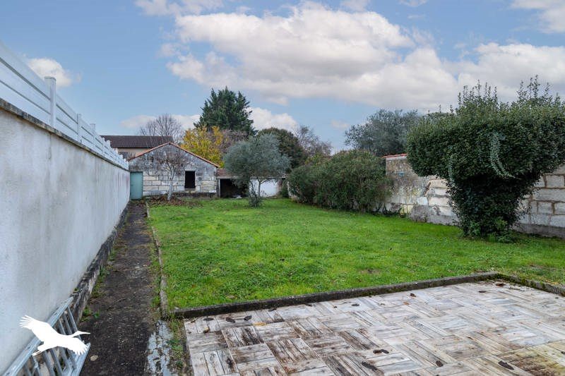Vente Maison SOYAUX - 5 pièces -144 m² - (16800)