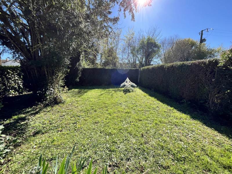 Vente Maison VOUZAN - 4 pièces -145 m² - (16410)