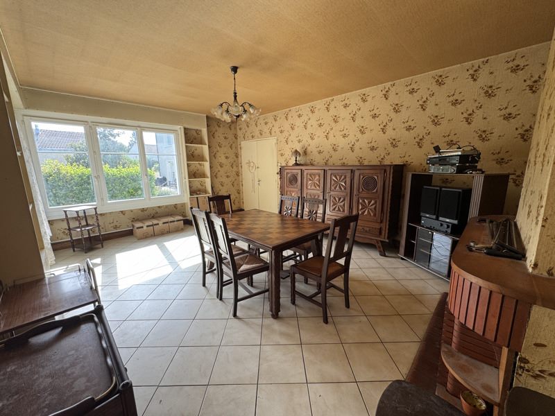 Vente Maison SOYAUX - 5 pièces -104 m² - (16800)