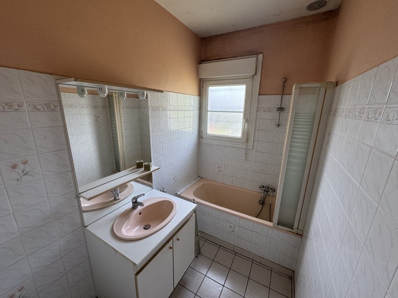 Vente Maison SOYAUX - 5 pièces -104 m² - (16800)
