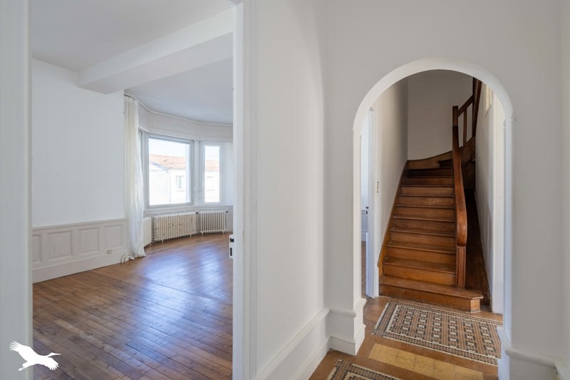 Vente Maison SOYAUX - 7 pièces -176 m² - (16800)