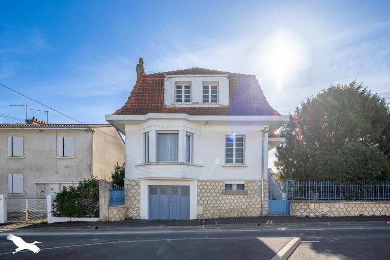Vente Maison SOYAUX - 7 pièces -176 m² - (16800)