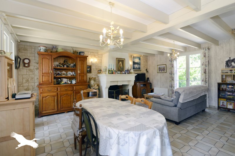 Vente Maison VOUZAN - 5 pièces -120 m² - (16410)
