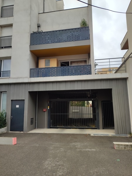 Vente Parking VILLEURBANNE - -  13 m² - (69100)