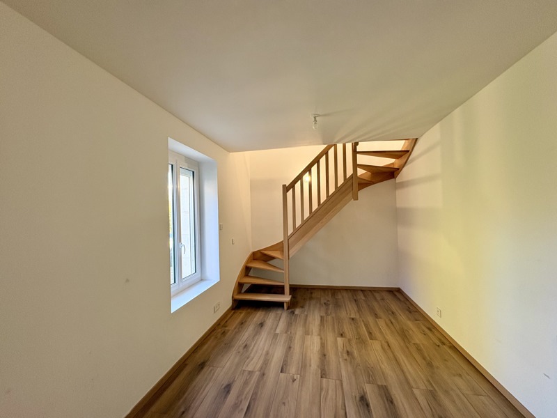 Vente Maison LYE - 7 pièces -190 m² - (36600)