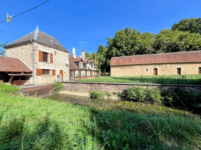 Vente Maison ANJOUIN - 7 pièces -254 m² - (36210)