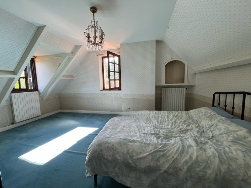 Vente Maison POULAINES - 11 pièces -247 m² - (36210)