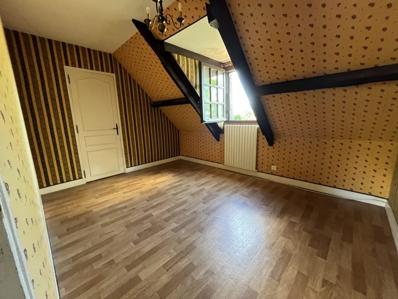 Vente Maison POULAINES - 11 pièces -247 m² - (36210)