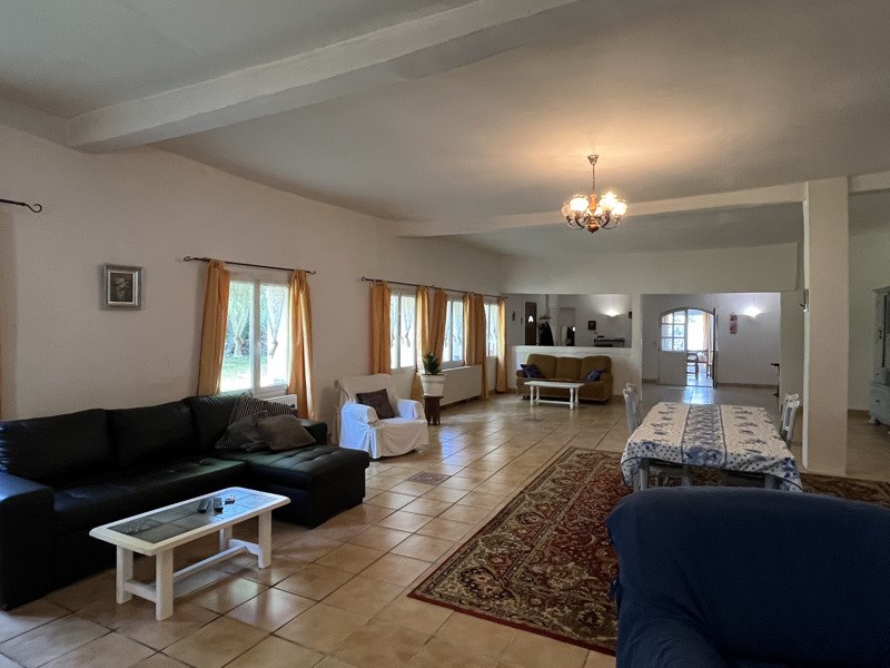Vente Maison LUCAY LE MALE - 10 pièces -480 m² - (36360)