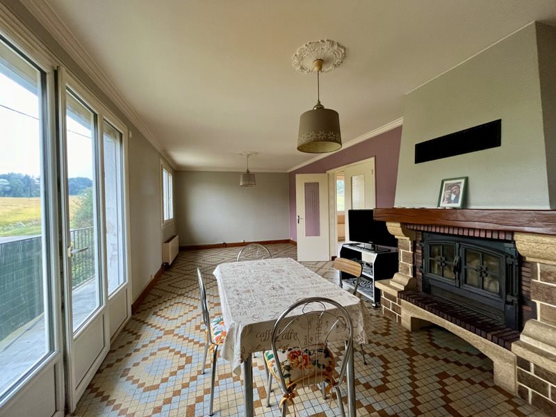 Vente Maison LUCAY LE MALE - 5 pièces -121 m² - (36360)