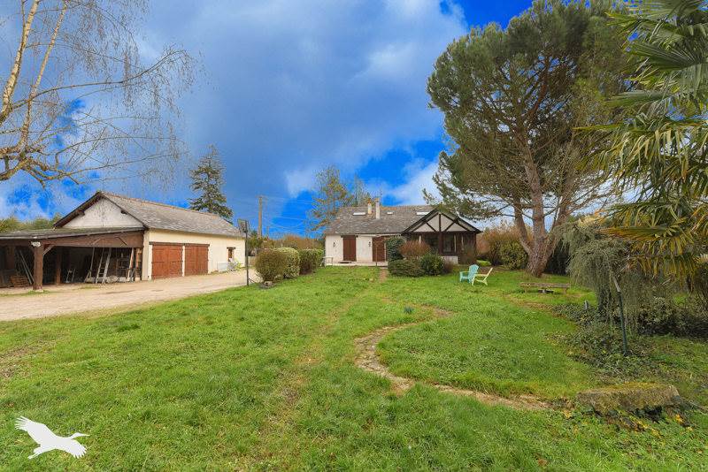 Vente Maison COUR CHEVERNY - 7 pièces -158 m² - (41700)