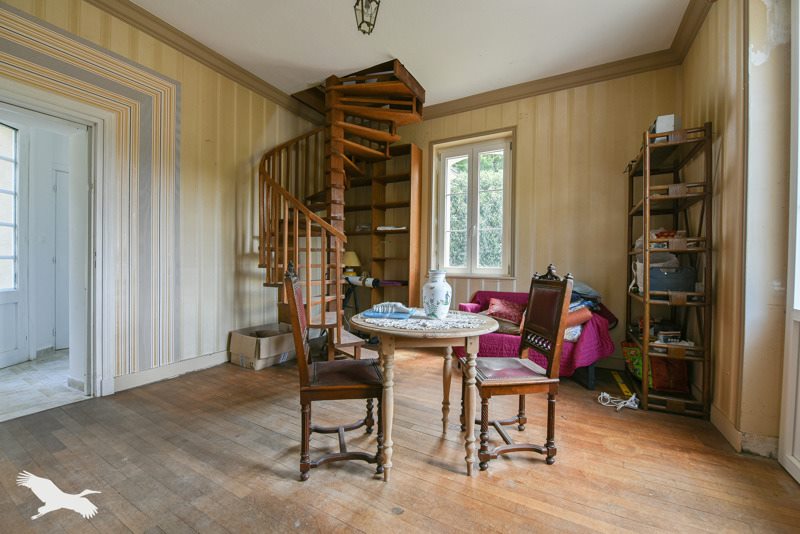 Vente Maison COUR CHEVERNY - 8 pièces -264 m² - (41700)