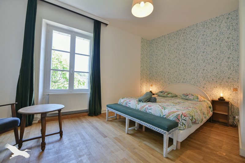 Vente Maison COUR CHEVERNY - 8 pièces -201 m² - (41700)