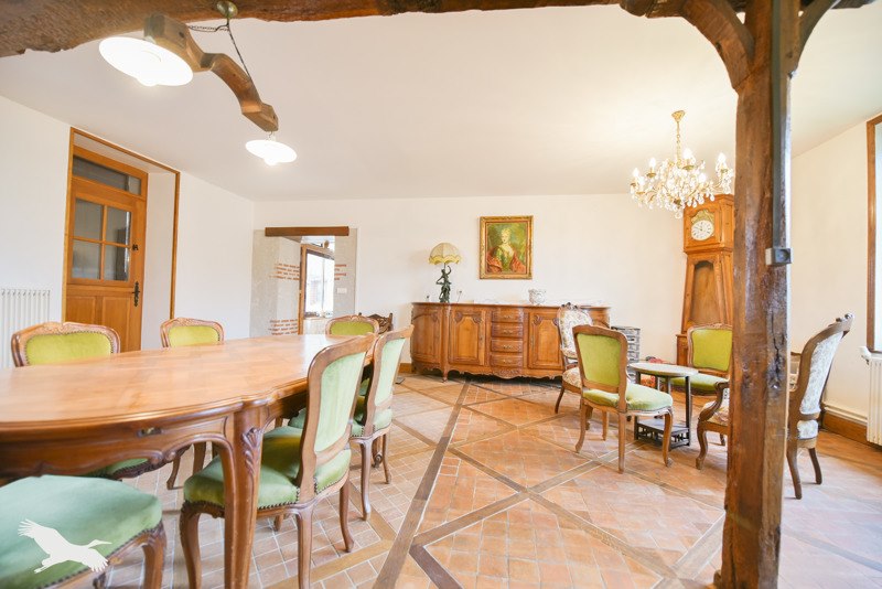 Vente Maison MONT PRES CHAMBORD - 8 pièces -328,2 m² - (41250)