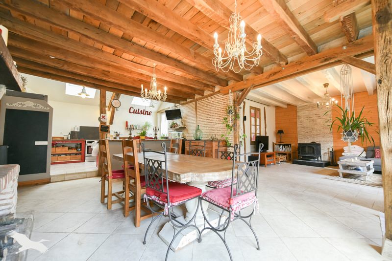 Vente Maison ST CLAUDE DE DIRAY - 6 pièces -192 m² - (41350)