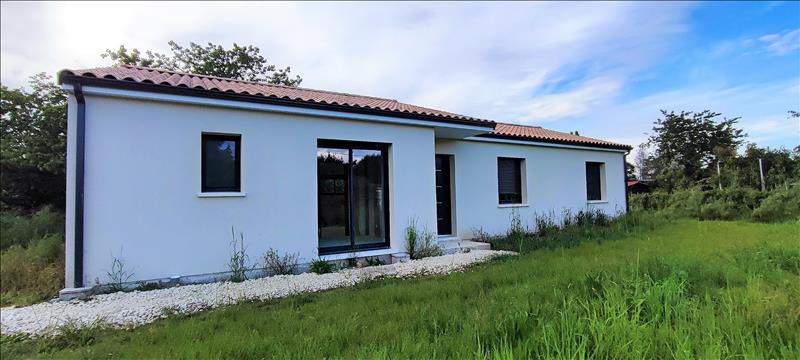 Vente Maison ST AIGULIN - 6 pièces -110 m² - (17360)