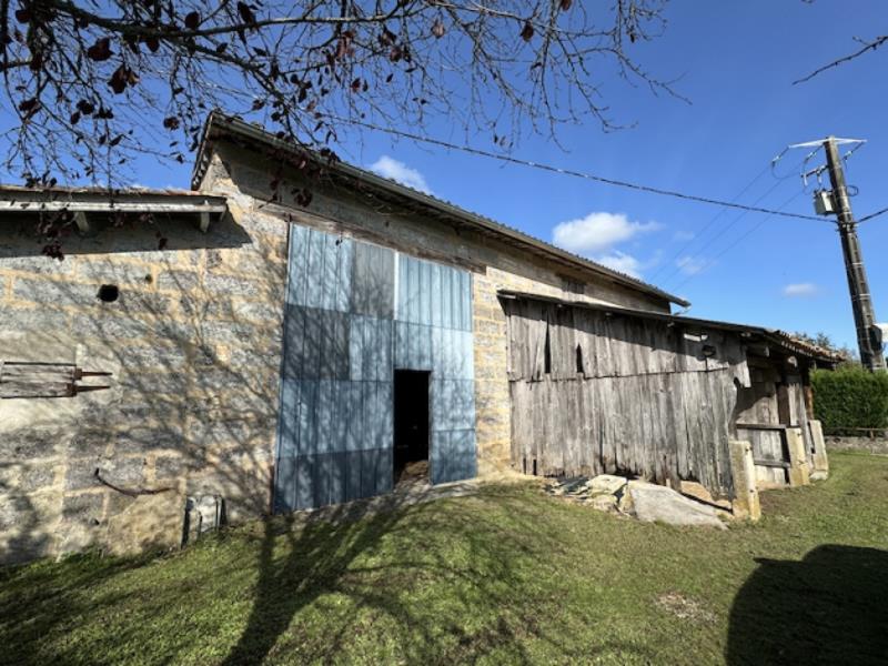 Vente Maison ST MARTIN DE COUX - 7 pièces -132 m² - (17360)