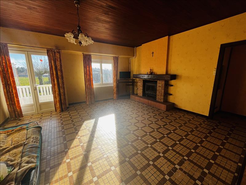 Vente Maison ST MARTIN DE COUX - 7 pièces -132 m² - (17360)