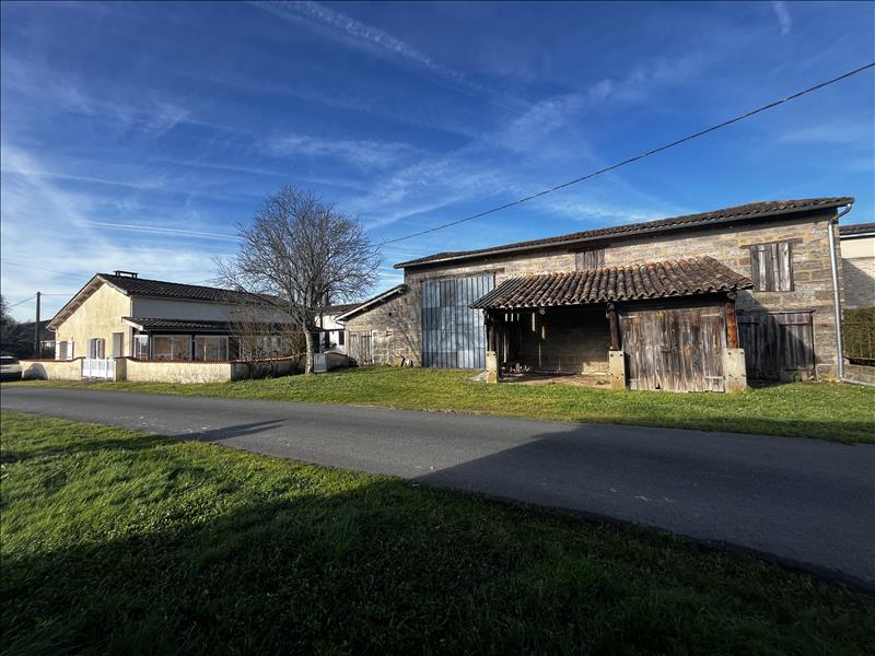 Vente Maison ST MARTIN DE COUX - 7 pièces -132 m² - (17360)