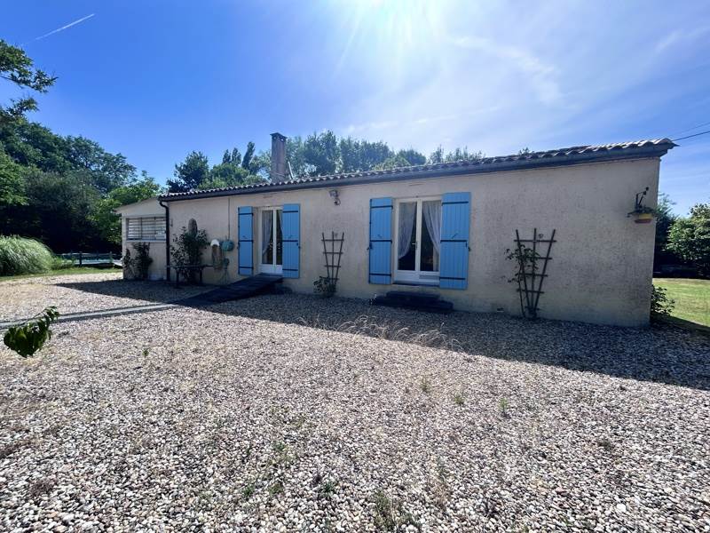 Vente Maison LA BARDE - 6 pièces -105 m² - (17360)