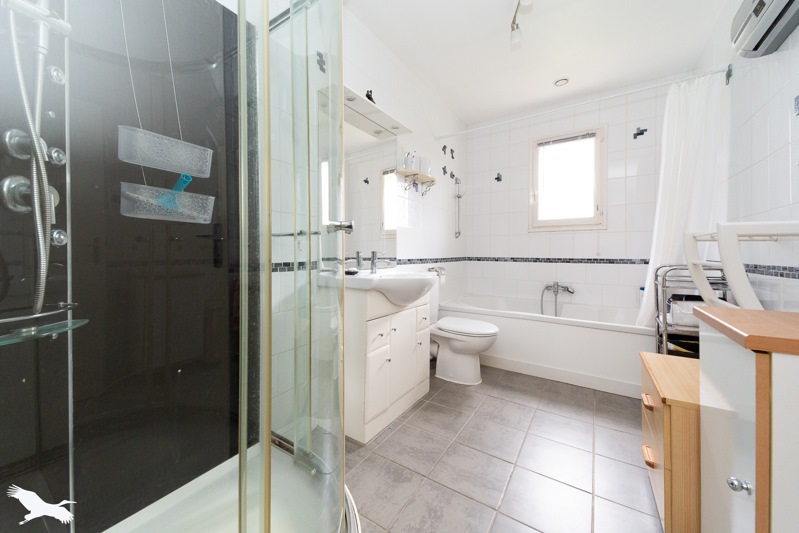 Vente Maison LA BARDE - 6 pièces -105 m² - (17360)