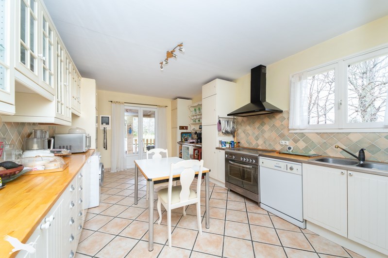 Vente Maison LA BARDE - 6 pièces -105 m² - (17360)