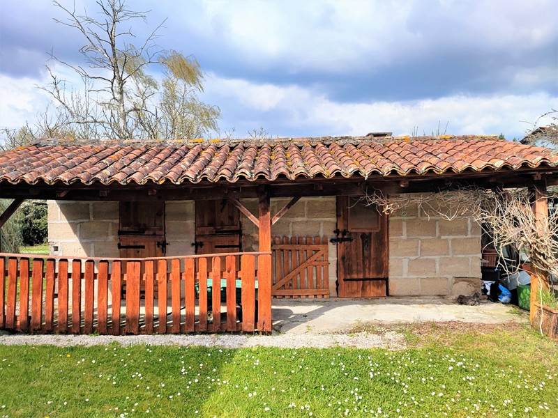 Vente Maison LA GENETOUZE - 7 pièces -134 m² - (17360)