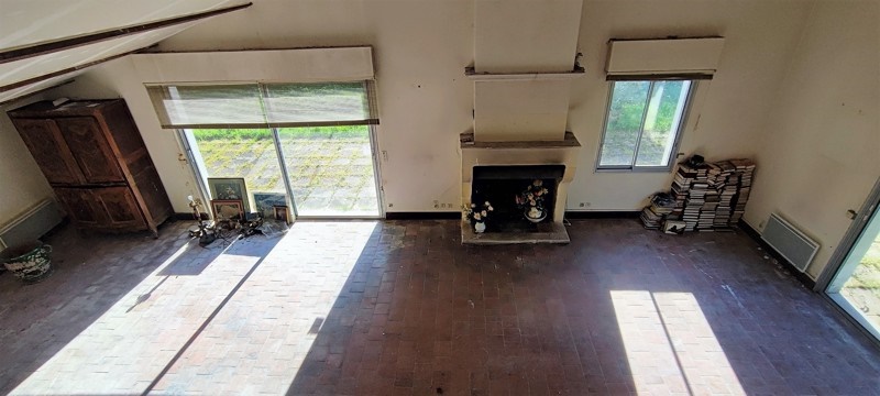 Vente Maison LA ROCHE CHALAIS - 7 pièces -274 m² - (24490)