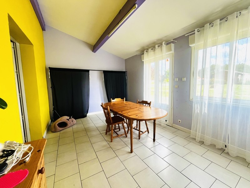 Vente Maison LA GENETOUZE - 4 pièces -121 m² - (17360)