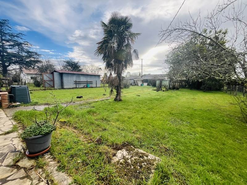 Vente Maison ST AIGULIN - 6 pièces -132 m² - (17360)