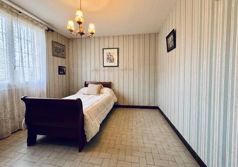 Vente Maison ST AIGULIN - 6 pièces -132 m² - (17360)