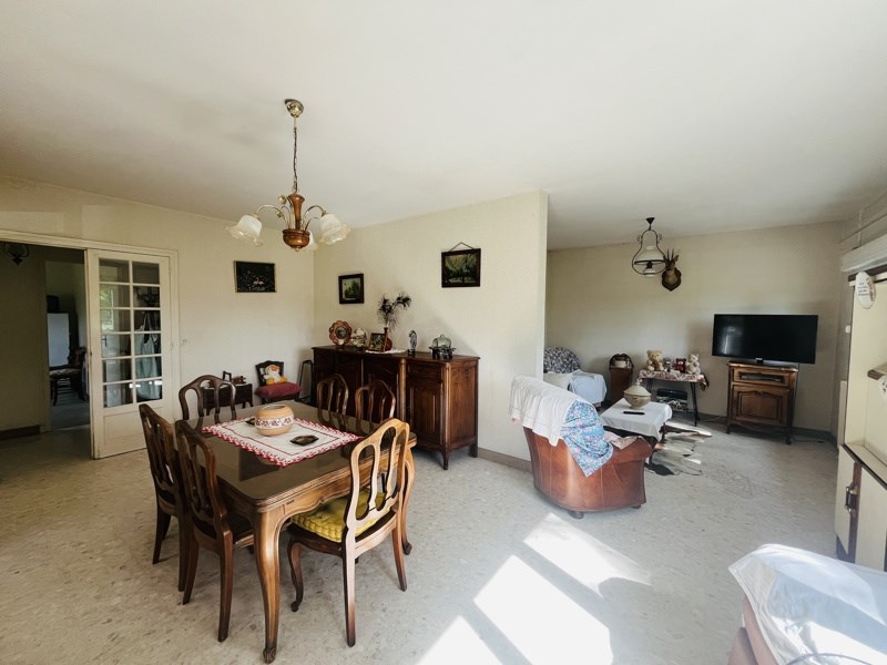 Vente Maison ST AIGULIN - 6 pièces -127 m² - (17360)