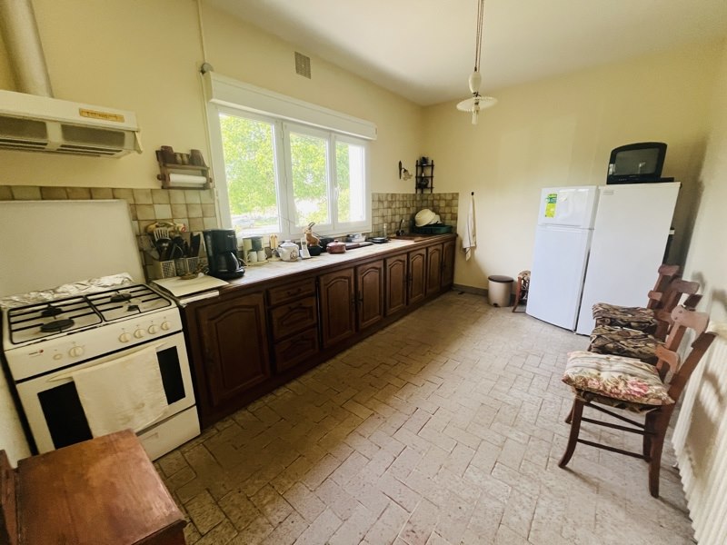 Vente Maison ST AIGULIN - 6 pièces -127 m² - (17360)