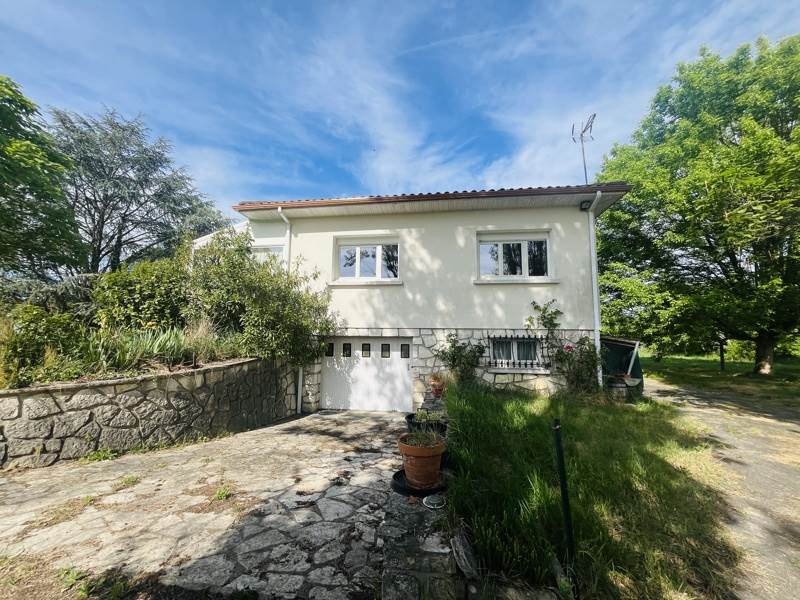 Vente Maison ST AIGULIN - 6 pièces -127 m² - (17360)