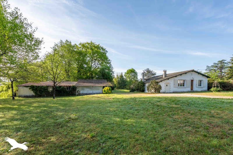 Vente Maison ST AIGULIN - 4 pièces -105 m² - (17360)