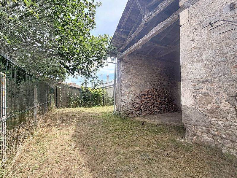 Vente Maison BOSCAMNANT - 3 pièces -76 m² - (17360)