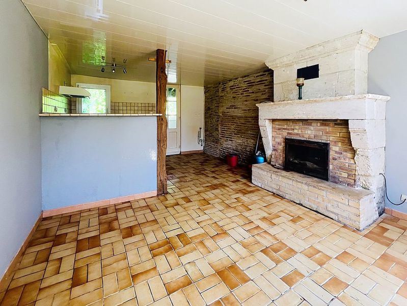 Vente Maison LA ROCHE CHALAIS - 5 pièces -123 m² - (24490)