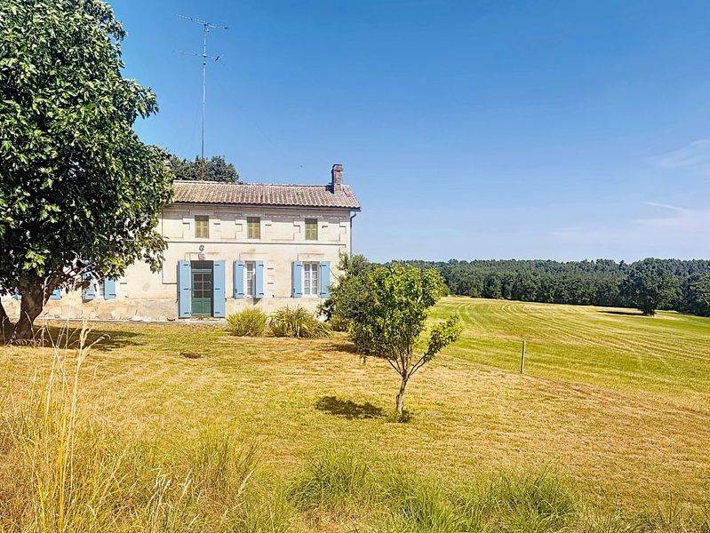 Vente Maison ST AIGULIN - 3 pièces -89 m² - (17360)