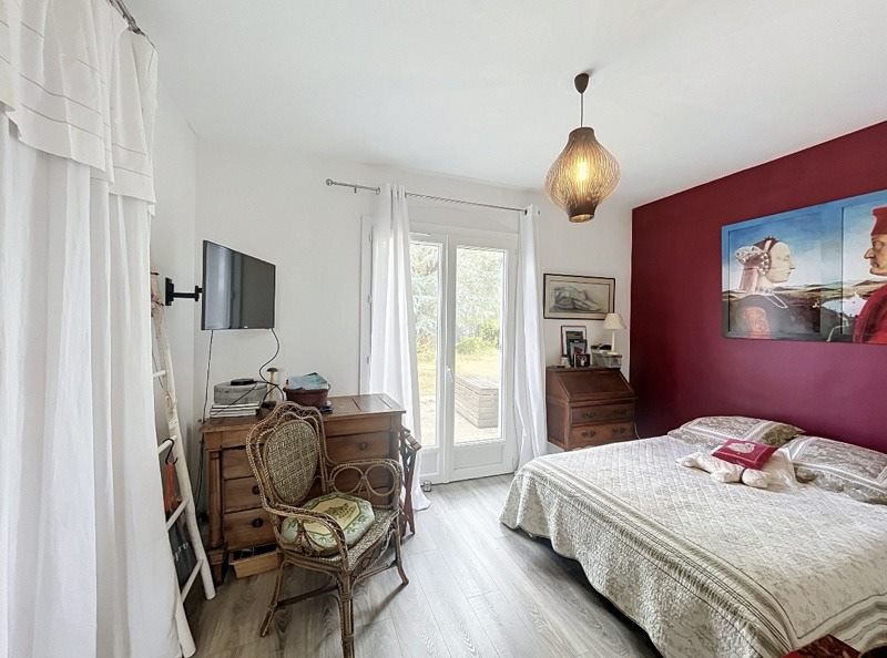 Vente Maison ST AIGULIN - 5 pièces -140 m² - (17360)